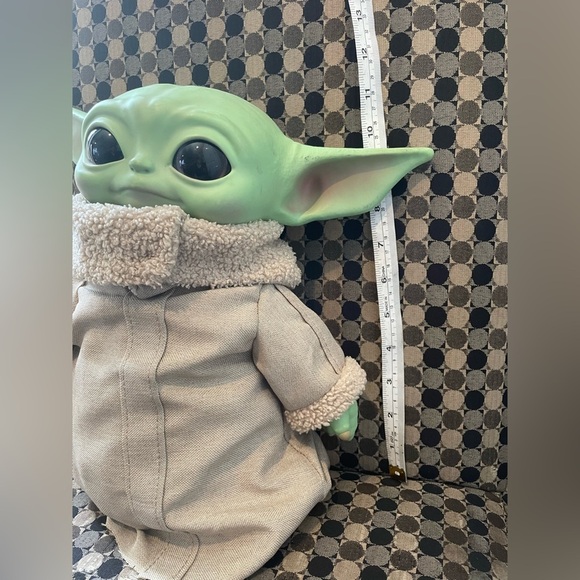 Star Wars Mandalorian The Child 11" Plush Laughing Baby Yoda Grogu Doll Mattel - Picture 6 of 6